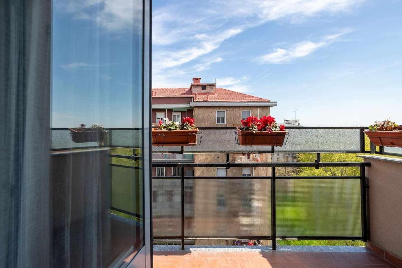 Milano City Apartments - Parking And Comfort - Spacious Apt Up To 8 Pax Esterno foto